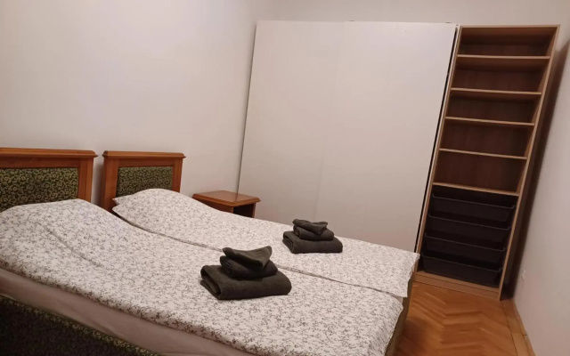 Ruhige Wohnung in Helenental