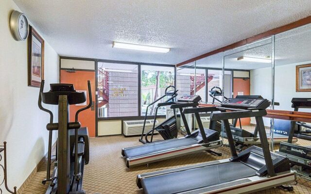 GreenTree Hotel & Extended Stay I-10 FWY Houston, Channelview, Baytown