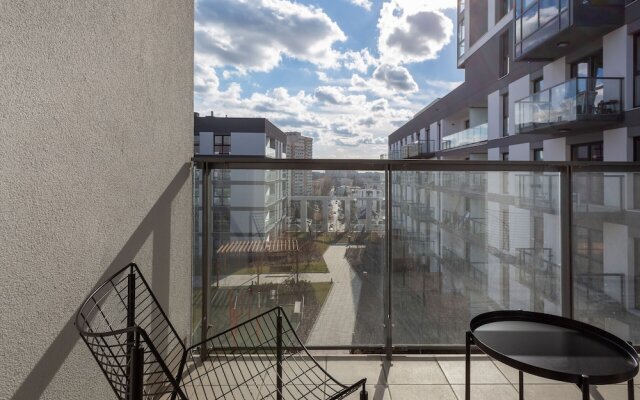 Rondo Wiatraczna Warsaw by Renters