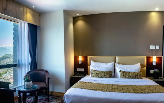 Sumitel Vista 800m from Mall Road