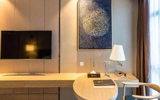 Lige Holiday Hotel