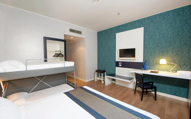 NEO Hotel
