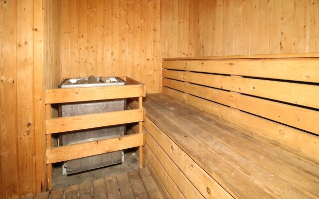 Casa Mutiara by OYO Rooms