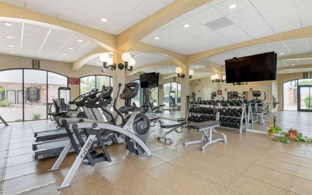 Best Western Plus Swiss Chalet Hotel & Suites