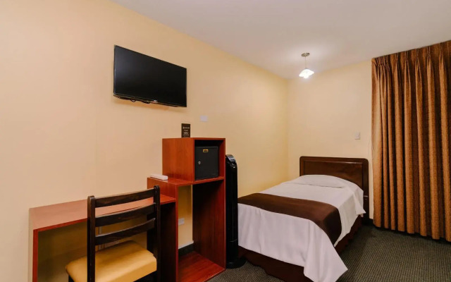 Cesar's Hotel La Merced