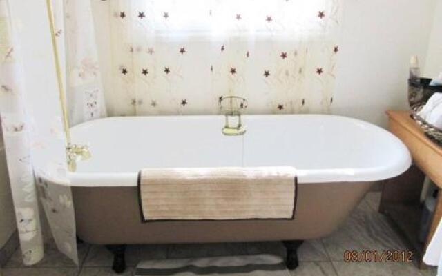 Historic Cabin In Julian