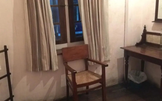 Olde Empire Hotel