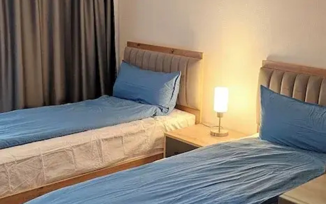 Hira Boarding Aparthotel