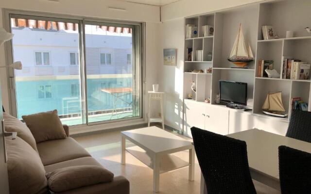 Appartement avec Terrasse et Parking JARDIN DU MOULLEAU