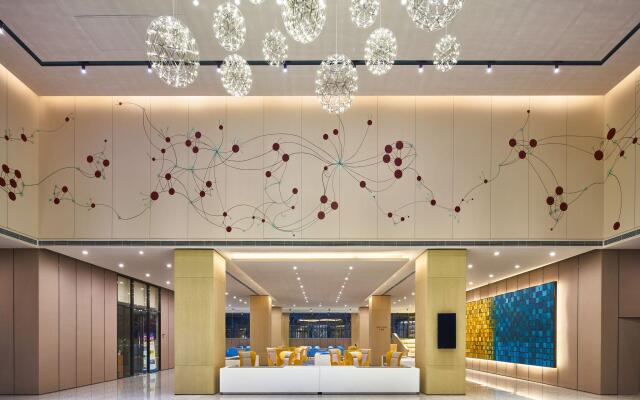 Q-Box Hotel Shanghai Sanjiagang