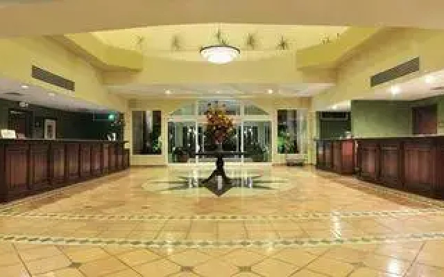 Embassy Suites by Hilton Los Marlins - Hotel & Golf Resort - фото 5