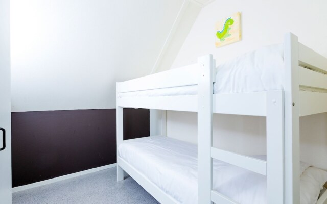 Nice Holiday Home With a Microwave 3 km. From Hellendoorn