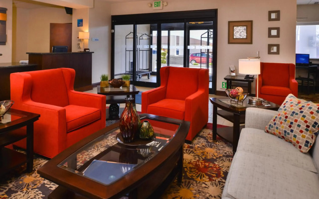 Holiday Inn Express Hotel & Suites Pittsburg by IHG