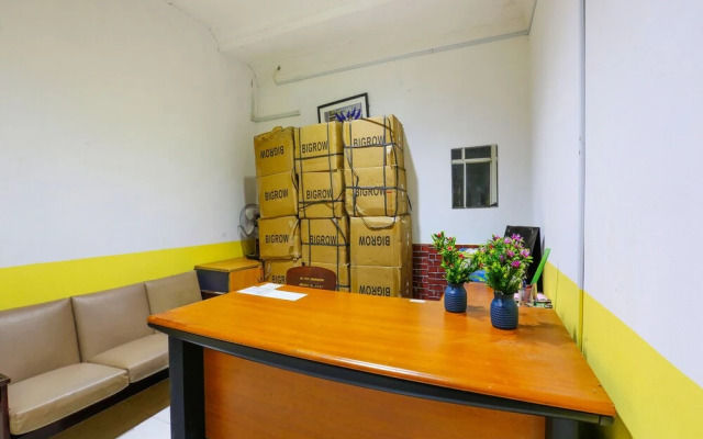 Oyo 90624 Thank Q Inn 4