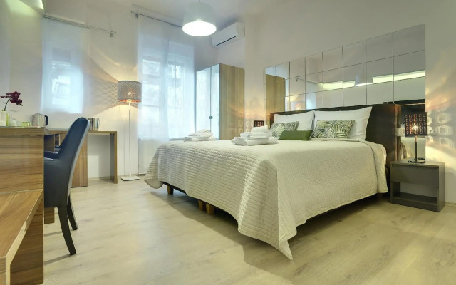 D&A Center Apartments