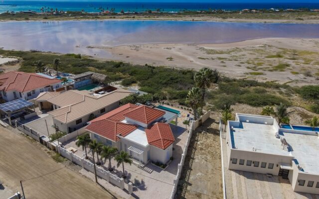 Ocean View! Fully Renovated Villa, Private Pool!