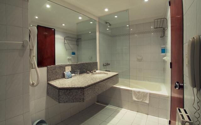 Art Deco Hotel And Suites