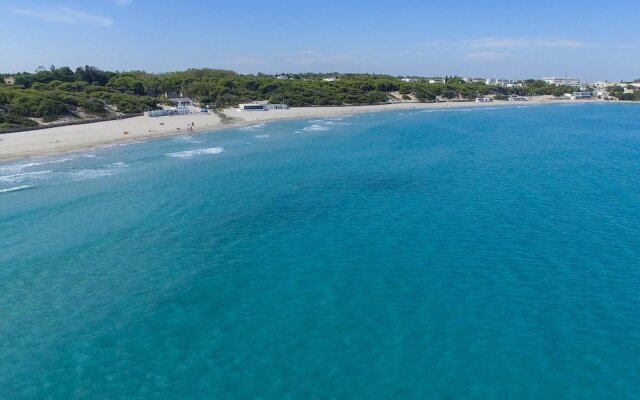 Casa dei Pini 120mt From The Beach