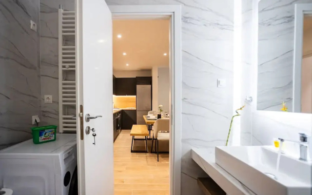 Exclusive 3-bedroom Haven in Kolonaki Center