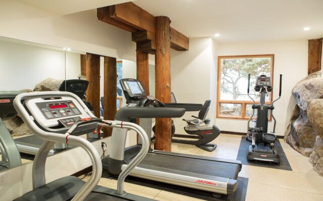 Timber Cove Resort