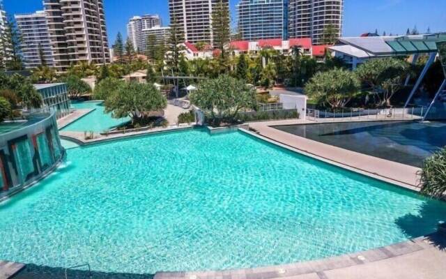 Private Apartments at Q1