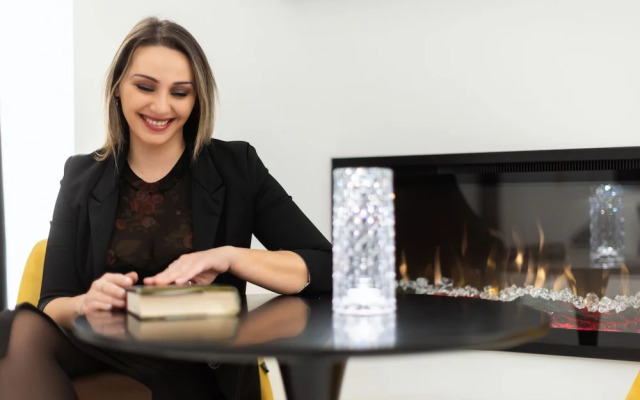 Room in B&B - Queen Suite With Whirlpool tub - B&B Kreart Suite & Rooms