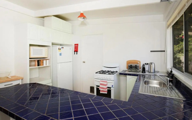 Nest - Pet Friendly - 2 Min Walk to Beach