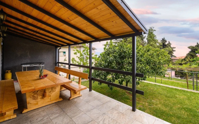 Charming Lovran Apartments With Wonderful Sea View