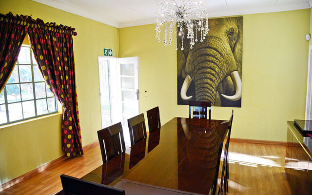 Gatz Guest House