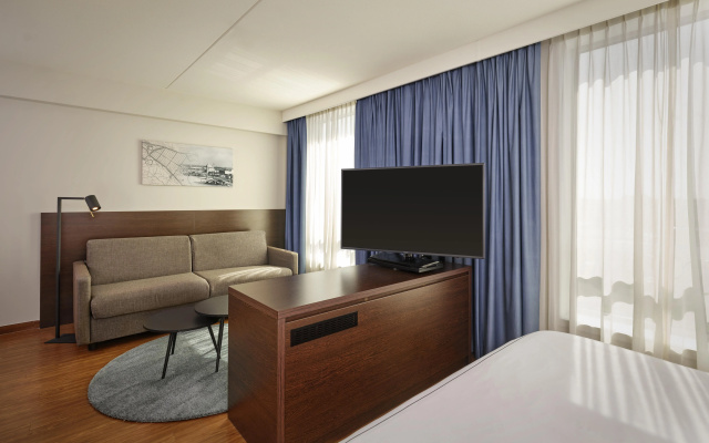 Park Plaza Amsterdam Airport