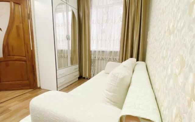 Apartment, 4