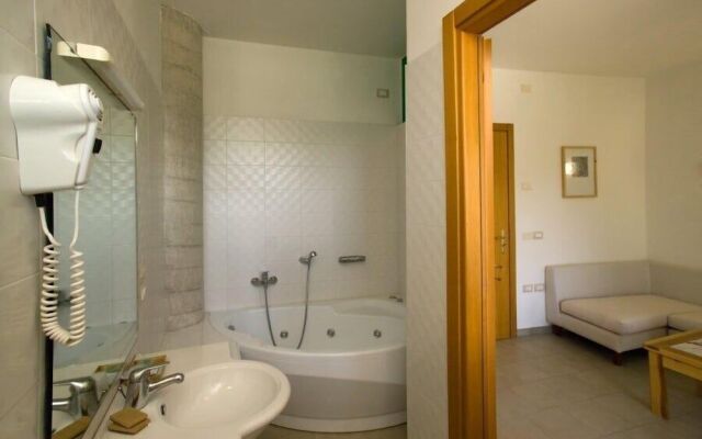 Terme Del Tufaro