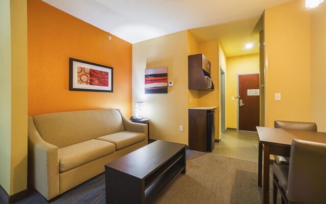 Best Western St. Louis Airport North Hotel & Suites