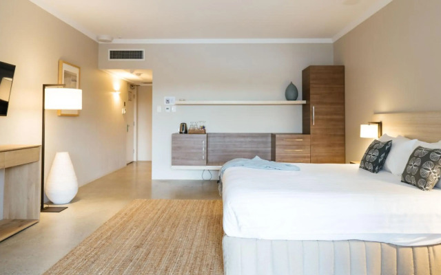 The Marina Hotel - Mindarie