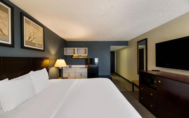 Suburban Studios San Angelo near Convention Center