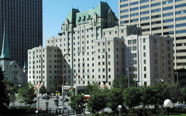 Lord Elgin Hotel