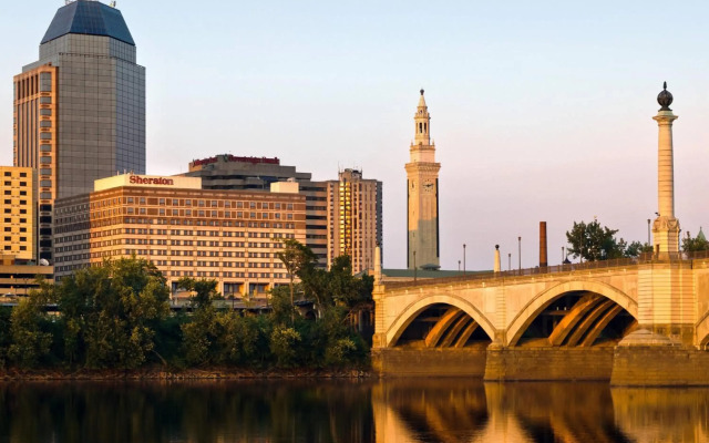Sheraton Springfield Monarch Place Hotel