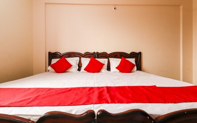Spot on 48301 Thirumala Boarding & Lodge