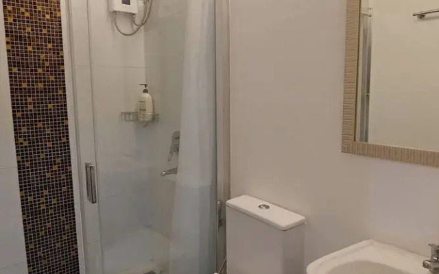 1 Cozy Bedroom Condo Unit-apple One Banawa Cebu