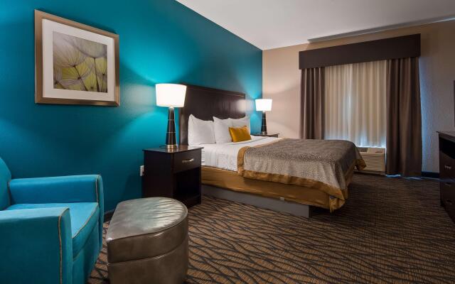 Best Western Plus Hiawatha Hotel