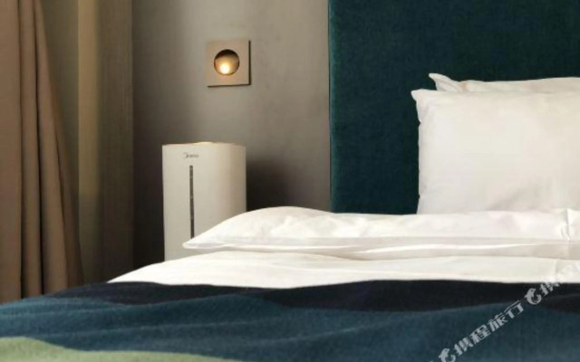 Homeinn Selected Hotel (Tongliao Wanda Plaza)