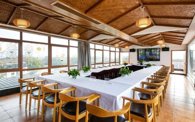 Floral Hotel Deqing Yingxi Riverside