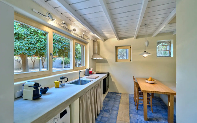 Aria Paros Residence