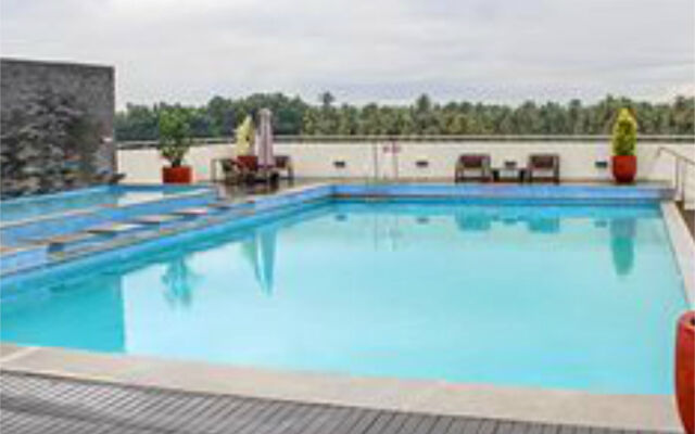 Flora Airport Hotel and Convention Centre Kochi