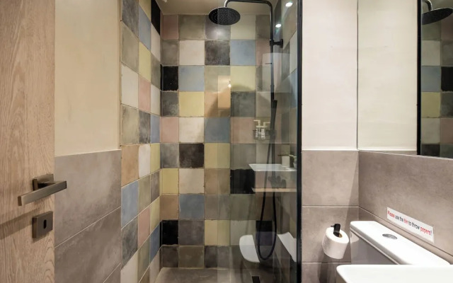 Zappa 2-BR Apt With Terrace in Athens