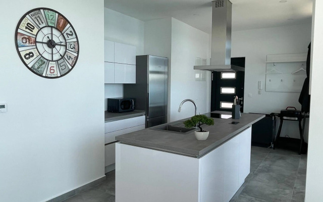 Palms & Beach Maslenica