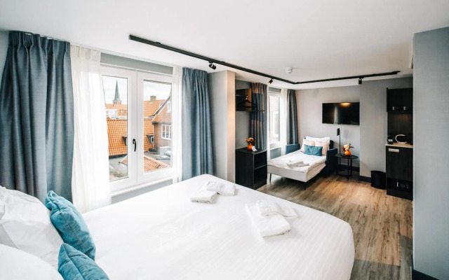 Amsterdam Beach Hotel