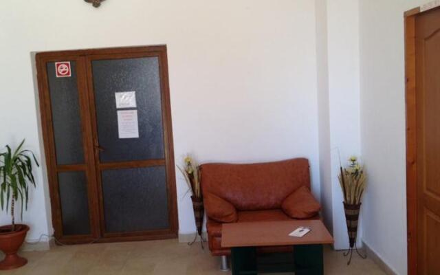 HOSTEL OLTENIA cm