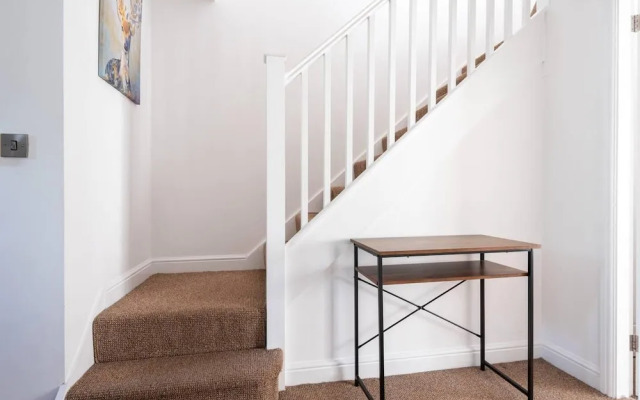 Stunning 3-bed House in Derby
