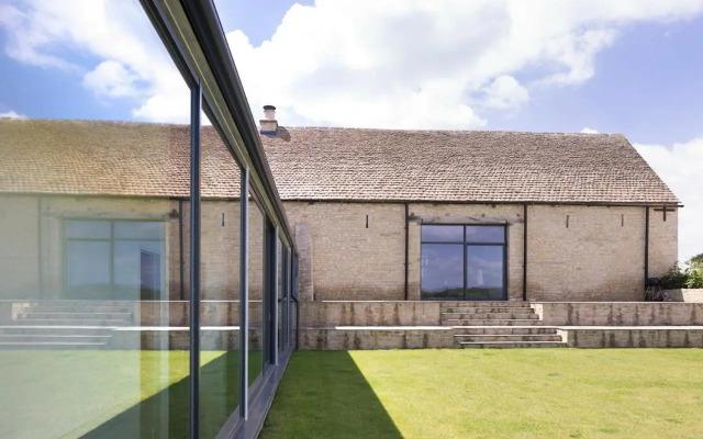 The Cotswold Barn